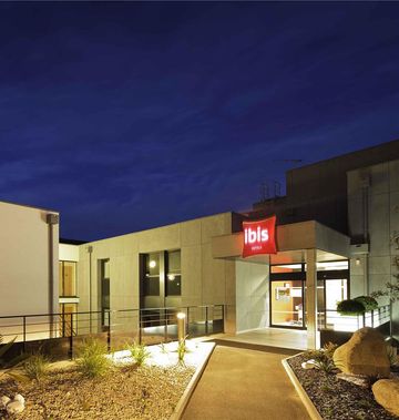 Ibis Guingamp