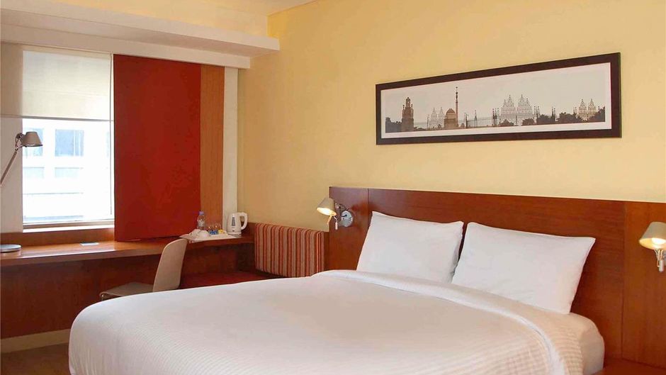 Ibis Delhi Airport Room