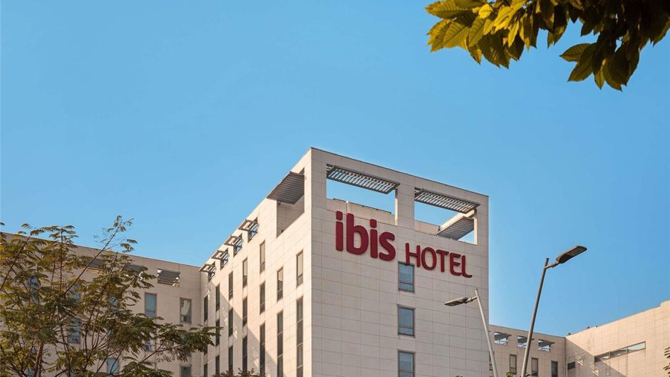 Ibis Delhi Airport Exterior