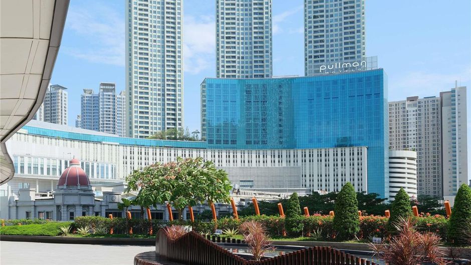 Pullman Jakarta Central Park Exterior
