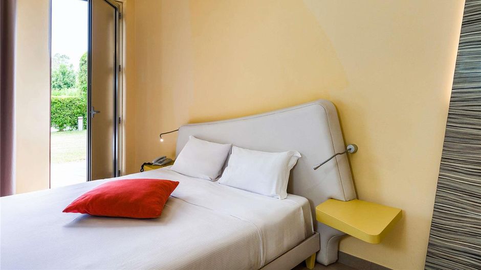 Ibis Styles Catania Acireale Hotel Room