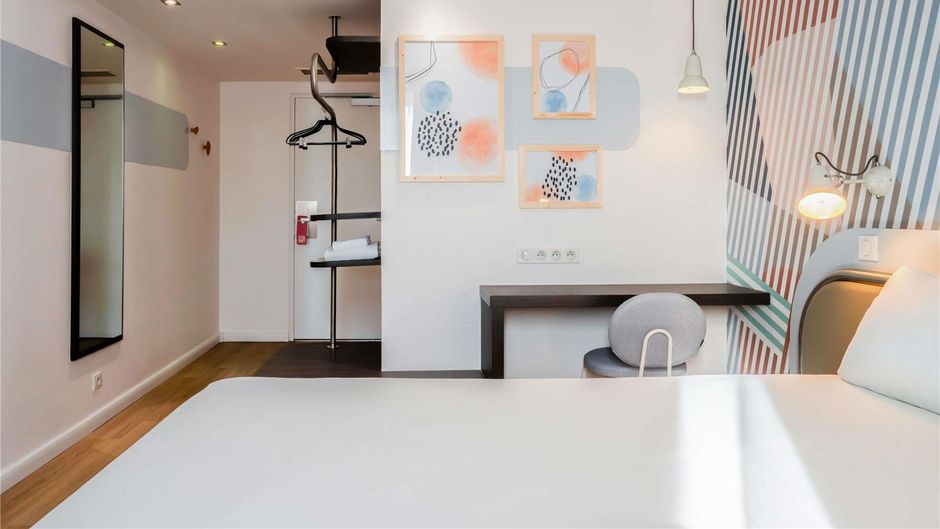 Ibis Styles Paris Porte d'Orleans Room