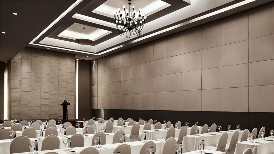 Pullman Hanoi Meeting