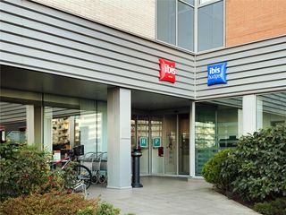 Ibis Lleida Hotel