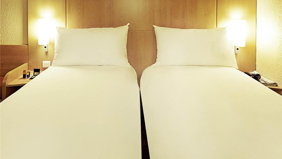 Ibis Lleida Hotel Room