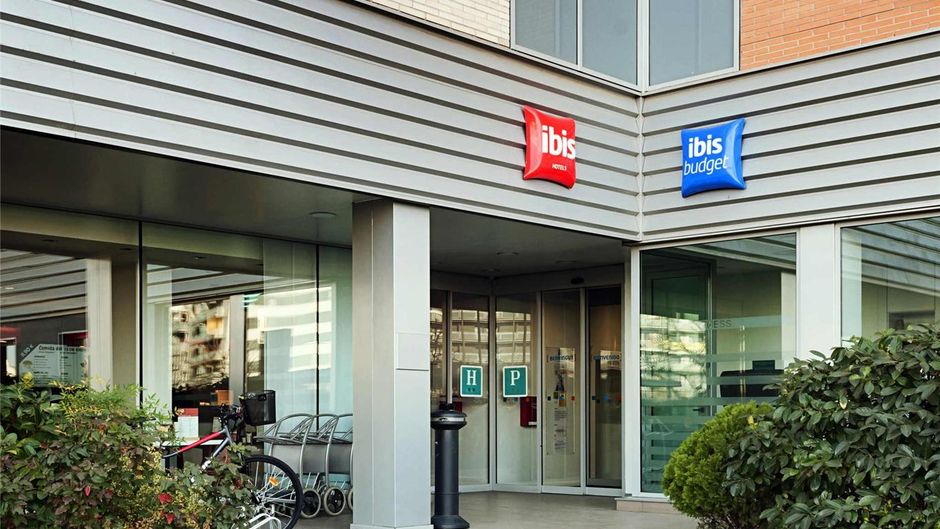 Ibis Lleida Hotel Exterior
