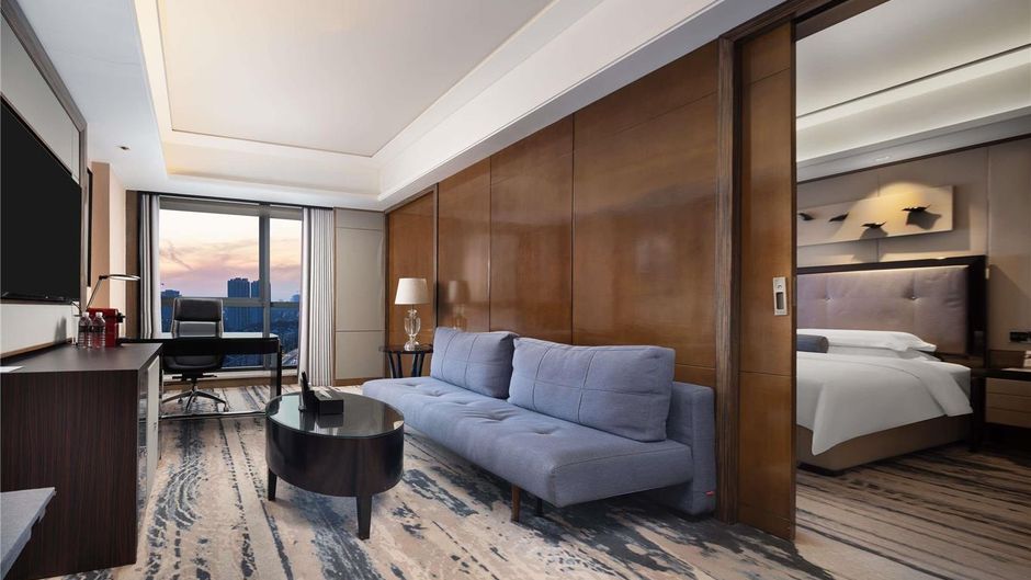 Pullman Shanghai Jing'an Hotel Room