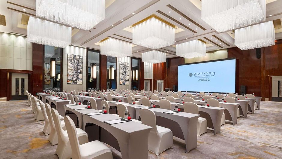 Pullman Shanghai Jing'an Hotel Meeting