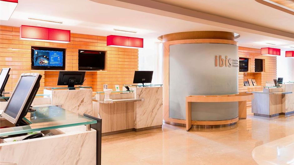 Ibis Hong Kong Central & Sheung Wan Exterior