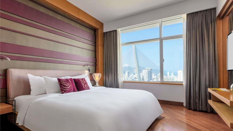 Grand Mercure Danang Suite
