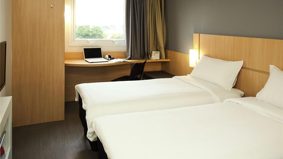 Ibis Cascavel Room