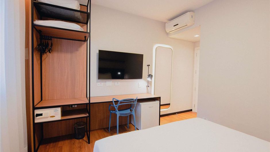 Ibis Curitiba Shopping Room