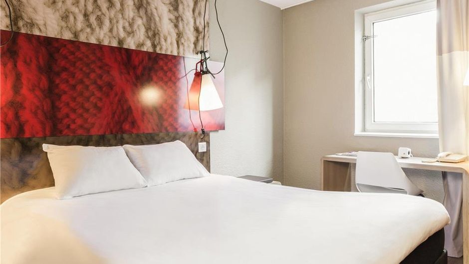 Hotel Ibis Paris Issy Les Moulineaux Room