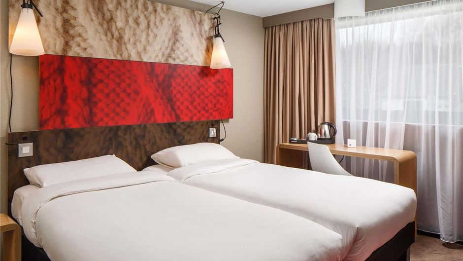 Hotel Ibis Paris Issy Les Moulineaux Room