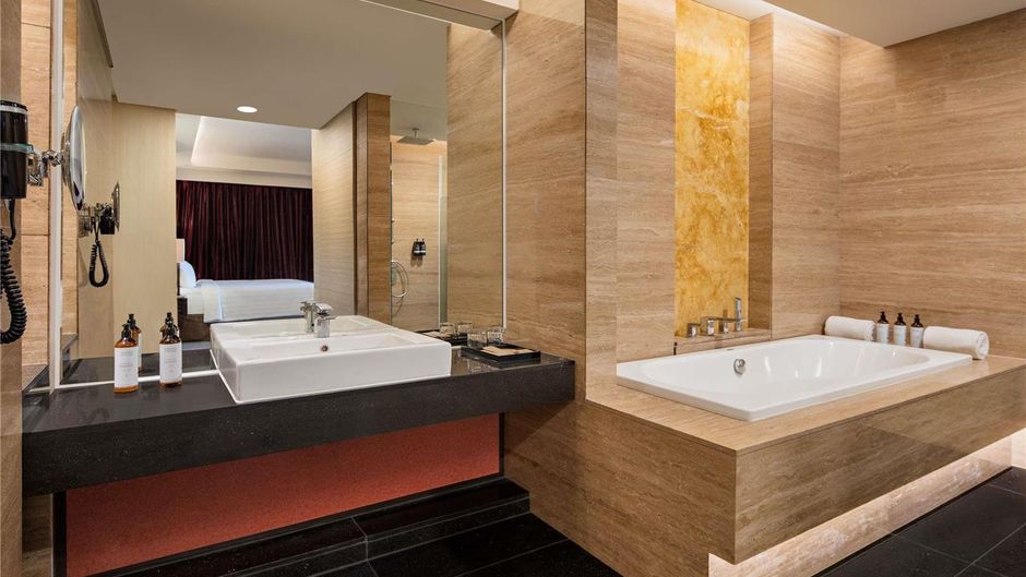 Mercure Padang Room
