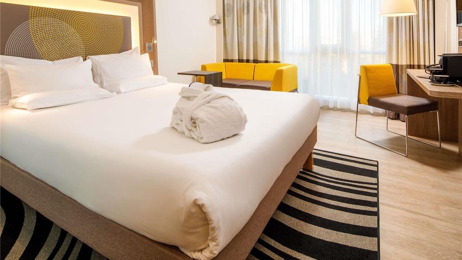 Novotel London Blackfriars Exterior