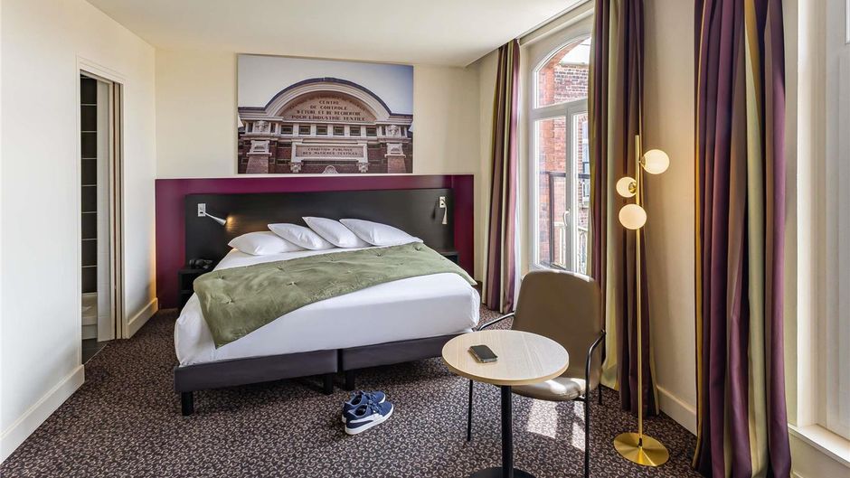 Mercure Lille Roubaix Grand Hotel Room