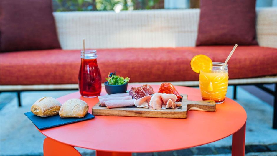 Ibis Styles Antibes Exterior