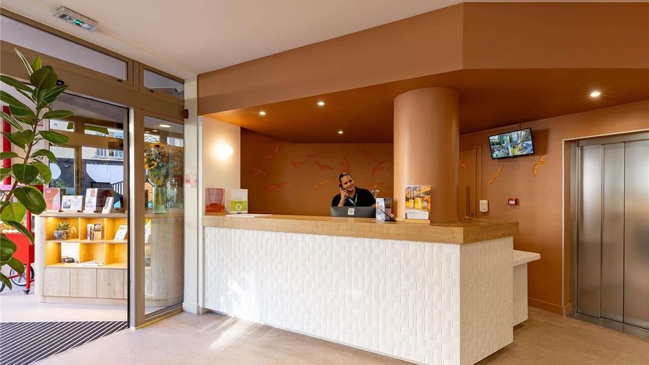 Ibis Styles Marseille Castellane Exterior
