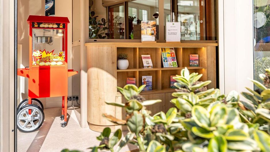 Ibis Styles Marseille Castellane Exterior