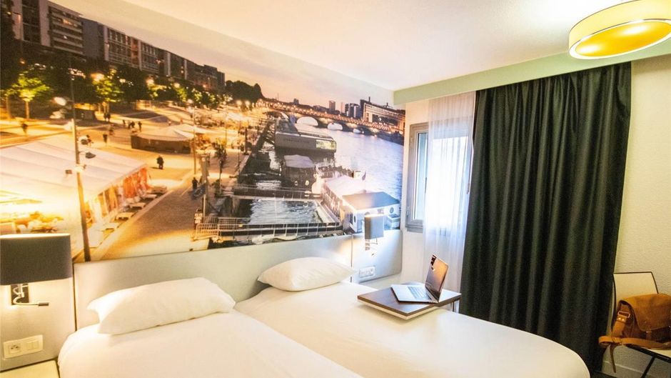 Ibis Styles Paris Tolbiac Bibliotheque Room
