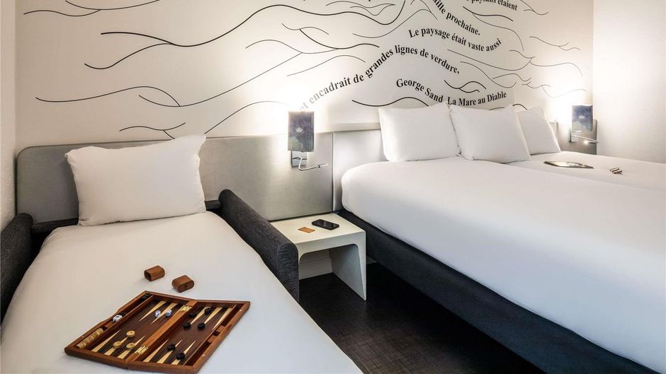 Ibis Styles Paris Tolbiac Bibliotheque Room