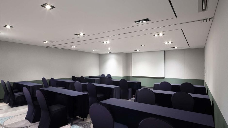 Ibis Ambassador Insadong Meeting