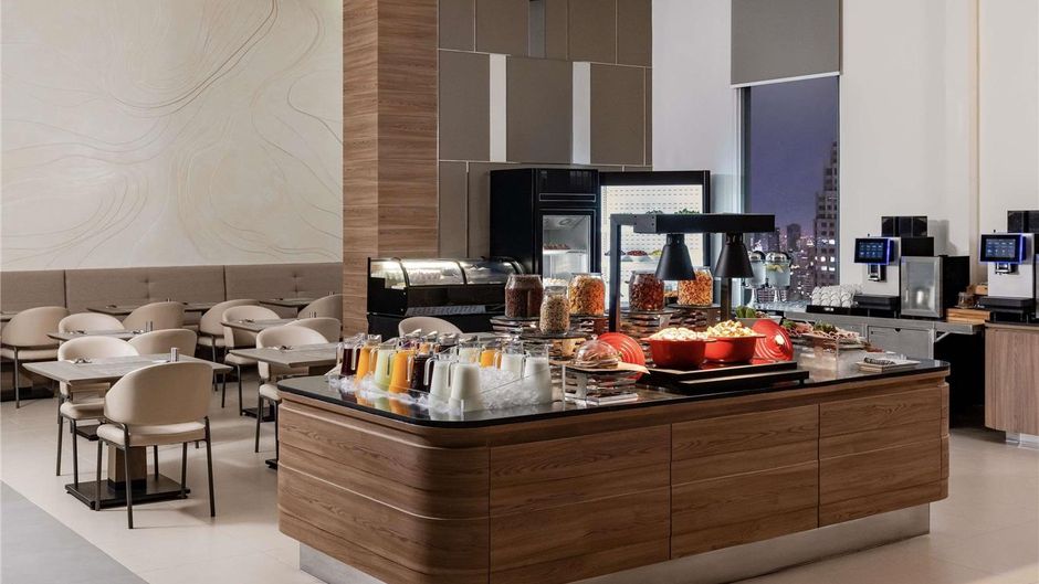 Mercure Bangkok Siam Restaurant