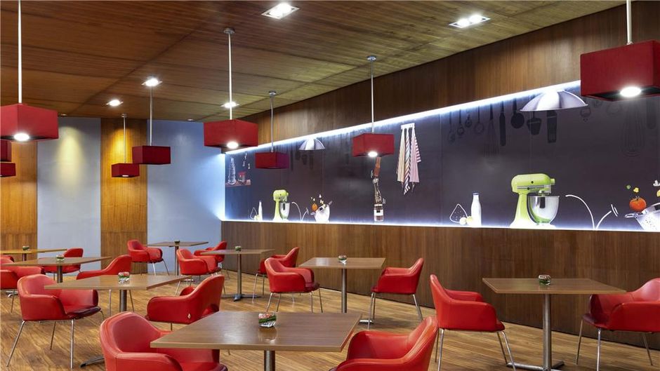 Ibis Bandung Supermal Restaurant