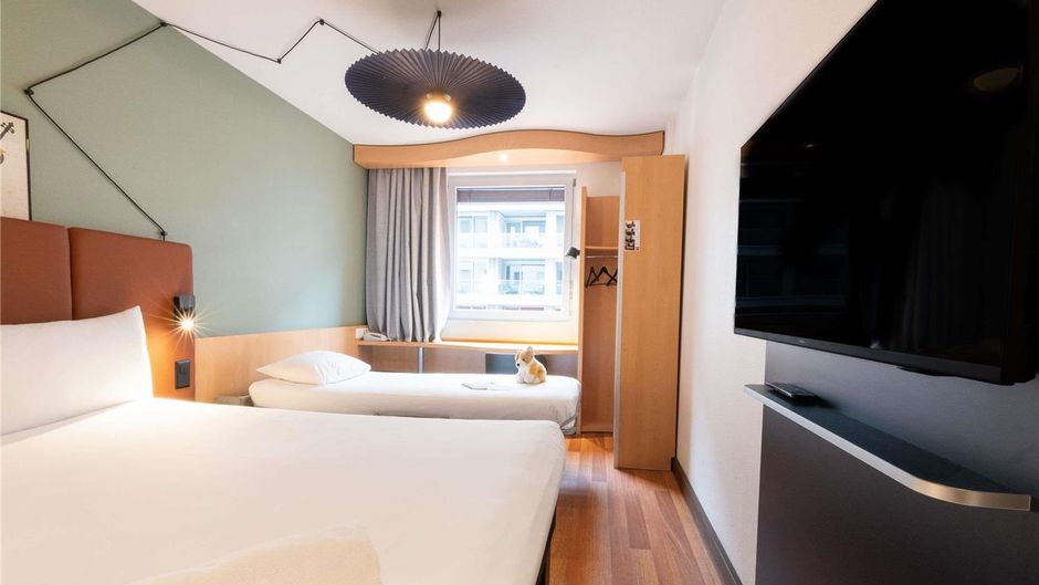 Ibis Geneve Centre Nations Room