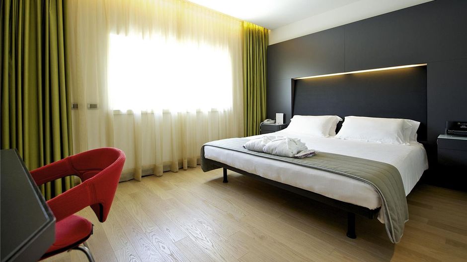 Mercure Nerocubo Rovereto Room