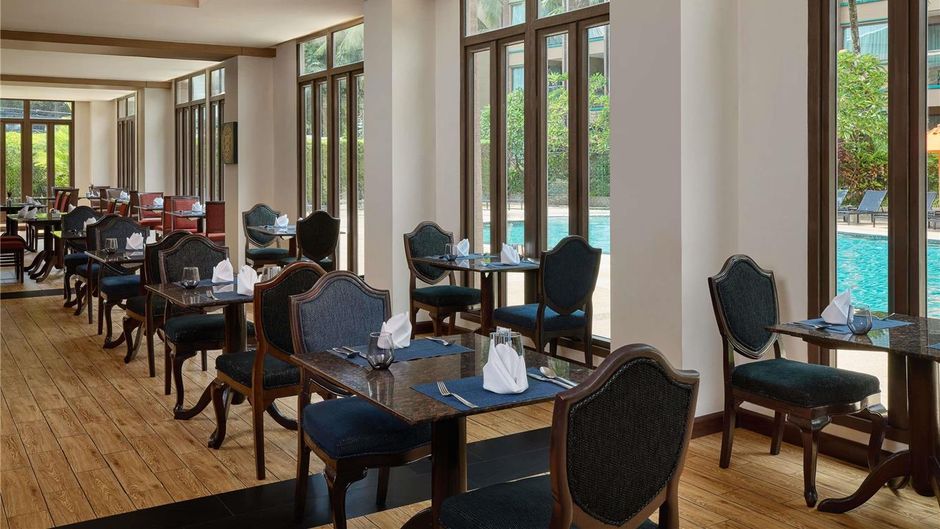 Novotel Phuket Vintage Park Restaurant