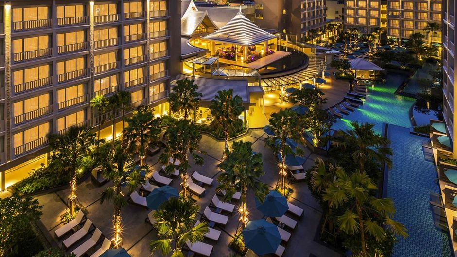 Grand Mercure Phuket Patong Exterior