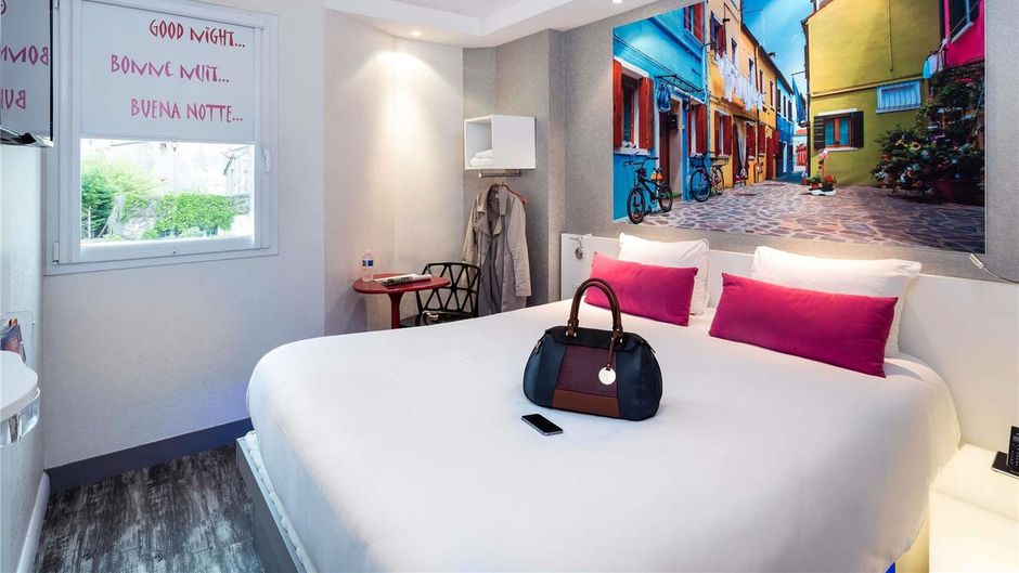 Ibis Styles Blois Centre Gare Exterior