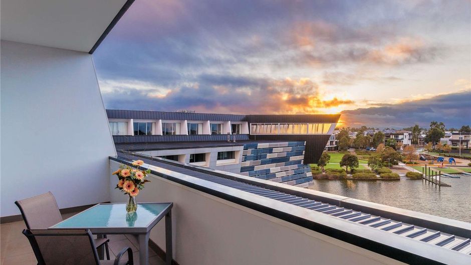 Mercure Melbourne Caroline Springs Room