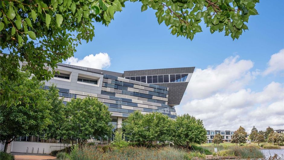 Mercure Melbourne Caroline Springs Exterior