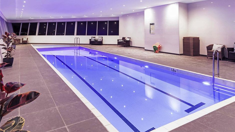 Mercure Melbourne Caroline Springs Pool