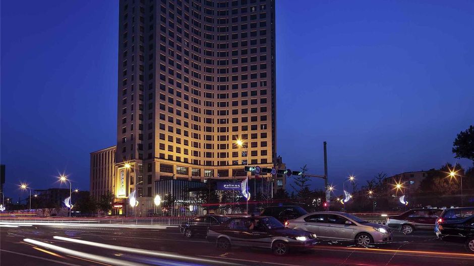 Pullman Anshan Time Square Exterior