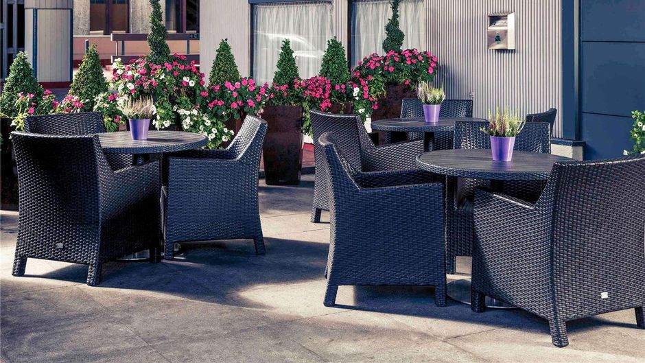 Mercure Manchester Piccadilly Hotel Exterior