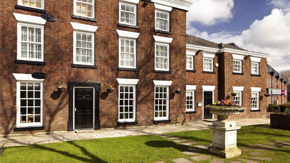 Mercure Bolton Georgian House Exterior