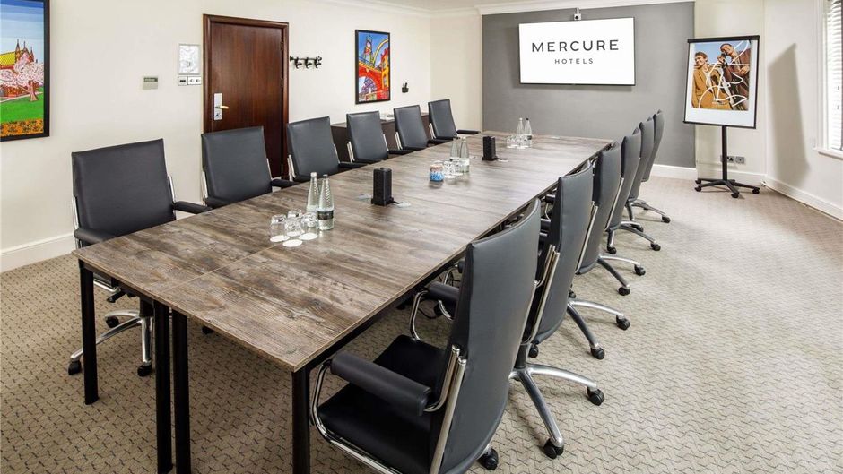Mercure Chester Abbots Well Hotel Meeting