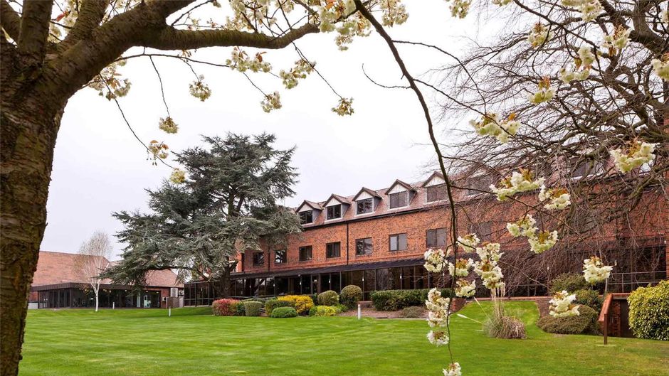 Mercure Hull Grange Park Hotel Exterior
