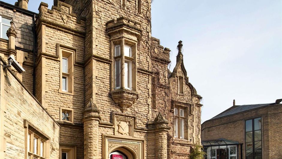 Mercure Bradford, Bankfield Hotel Exterior