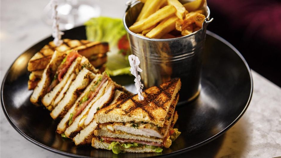 Mercure York Fairfield Manor Hotel Restaurant