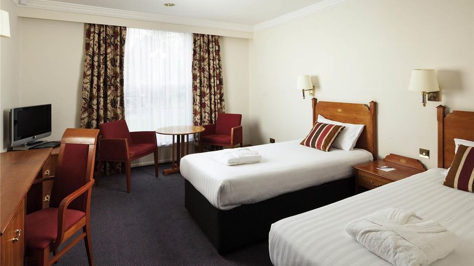 Mercure York Fairfield Manor Hotel Room
