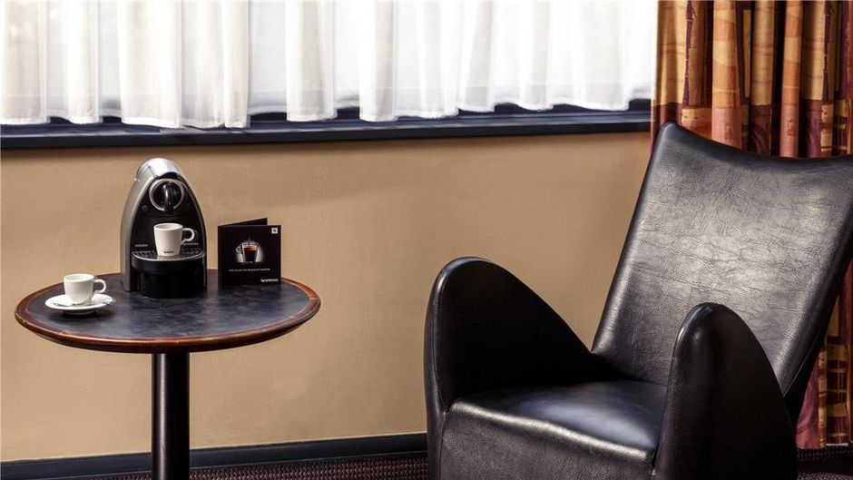 Mercure Livingston Hotel Room