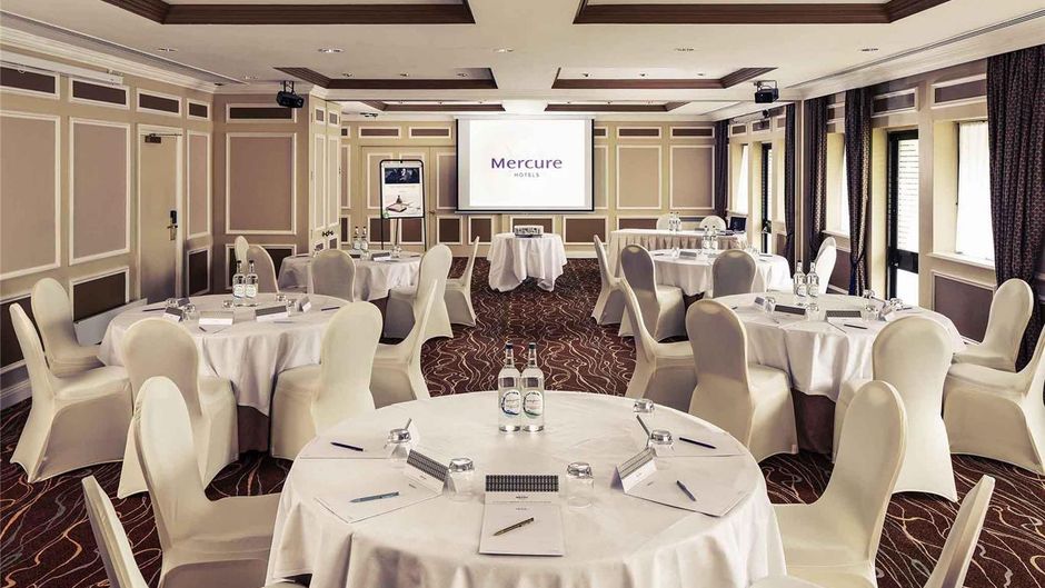 Mercure Livingston Hotel Meeting