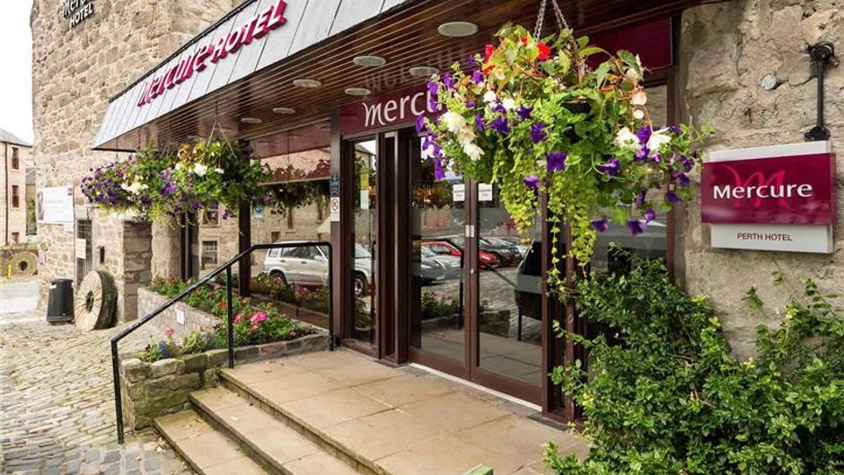 Mercure Perth Hotel Exterior