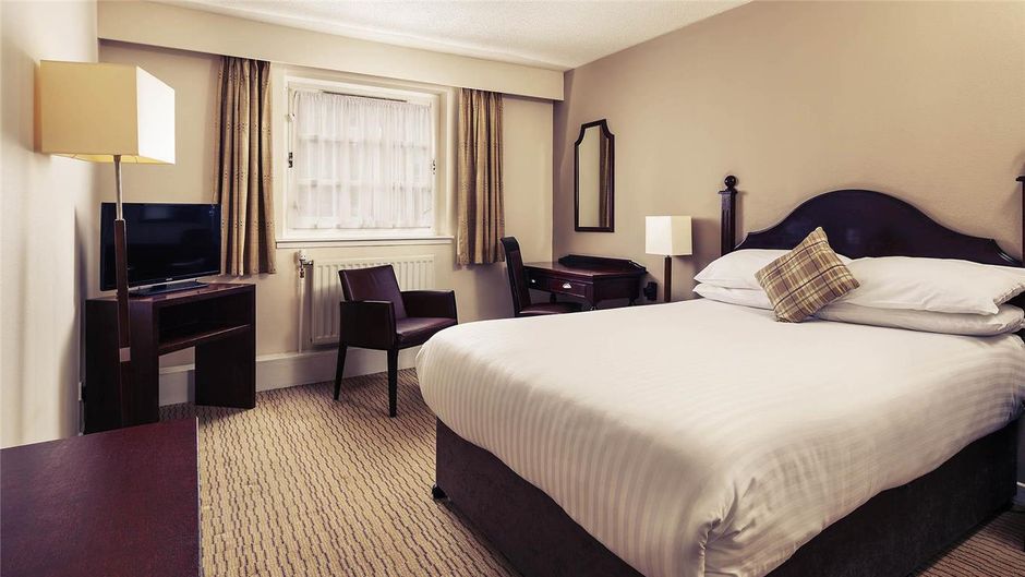 Mercure Perth Hotel Room