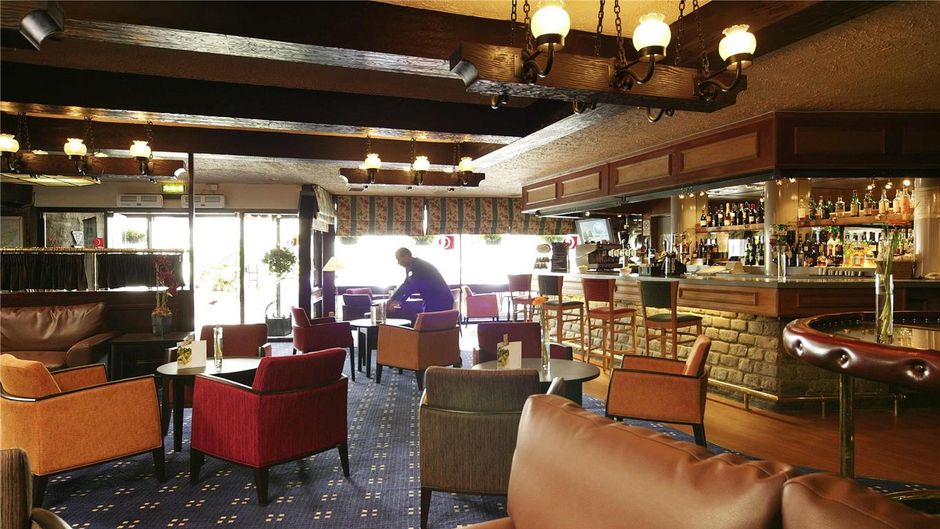 Mercure Perth Hotel Exterior